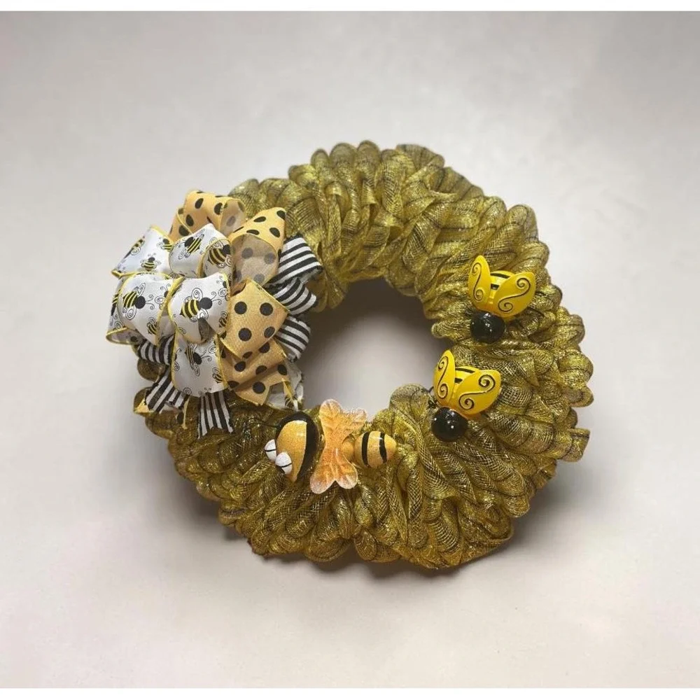Mom and Baby Bee Wreath: Vibrant Yellow, Black, Decor for Front Door